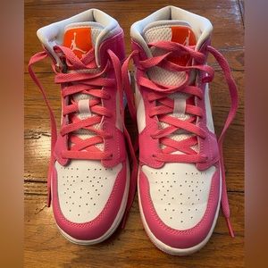 Air Jordan 1 Mid GS “Pinksicle Orange” size 6.5 Y